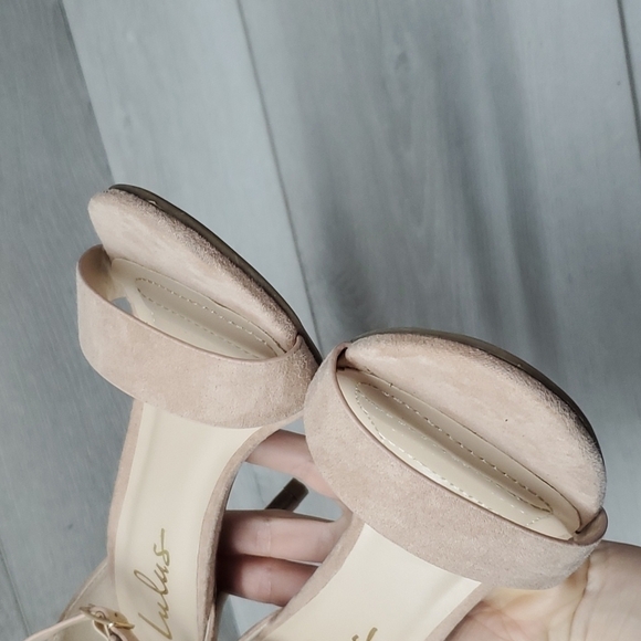 Lulu's Womens "Like New" Pubkished Author Ankle Strap Suede Heels shoes 8 - Picture 6 of 13